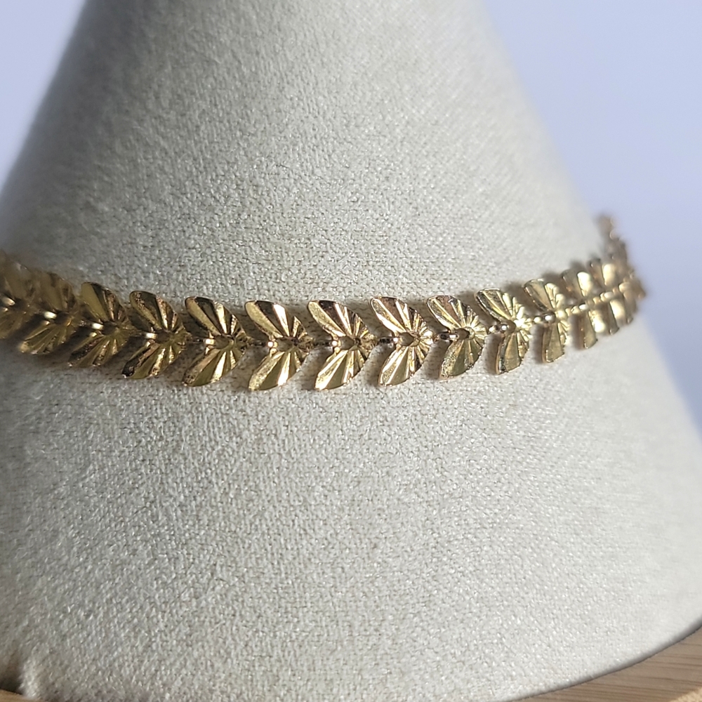 VTG Gold Plated Fishbone Bracelet